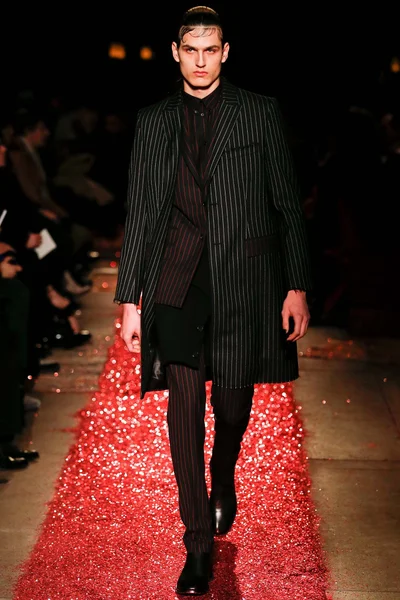 Look 6